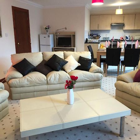 פורפאר Executive Serviced Apartments 1 מראה חיצוני תמונה
